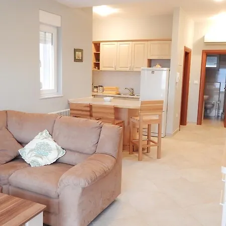 Apartment Matej Seaview With Swimming Pool *